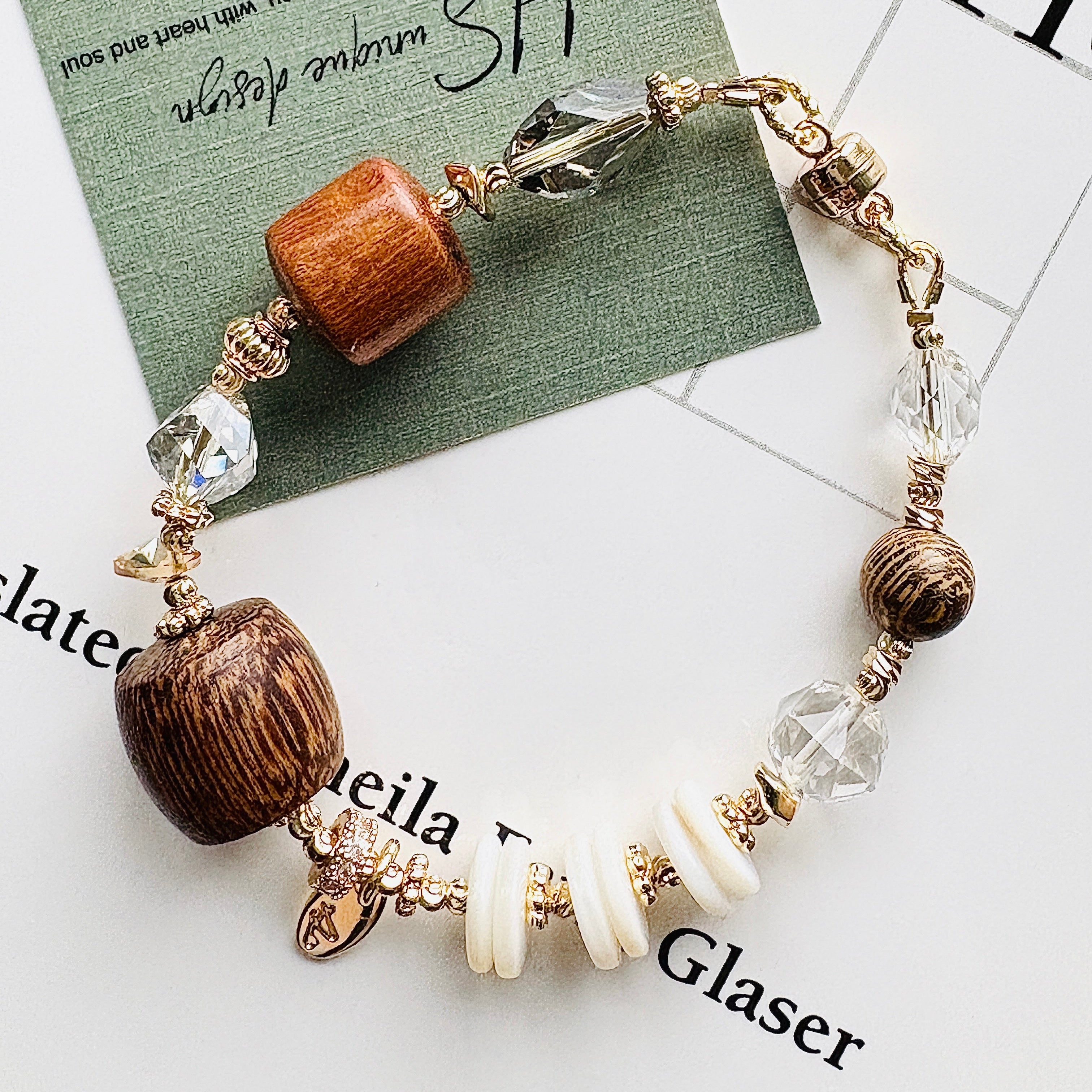 白水晶Ｉ天然貝殼片Ｉ沉香Ｉ施華洛世奇水晶（新款）