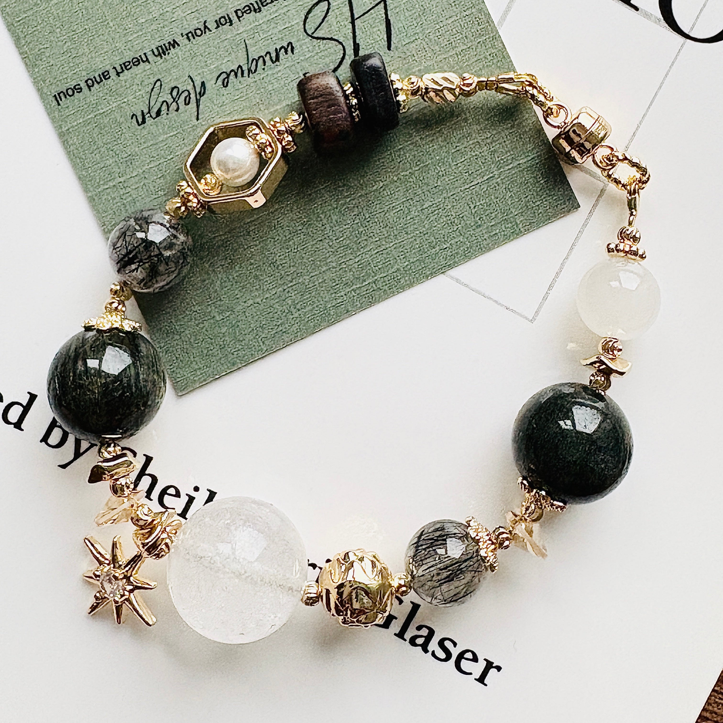 白水晶Ｉ綠發石Ｉ黑兔毛Ｉ水晶珍珠Ｉ黑兔毛Ｉ沉香Ｉ施華洛世奇水晶（新款）